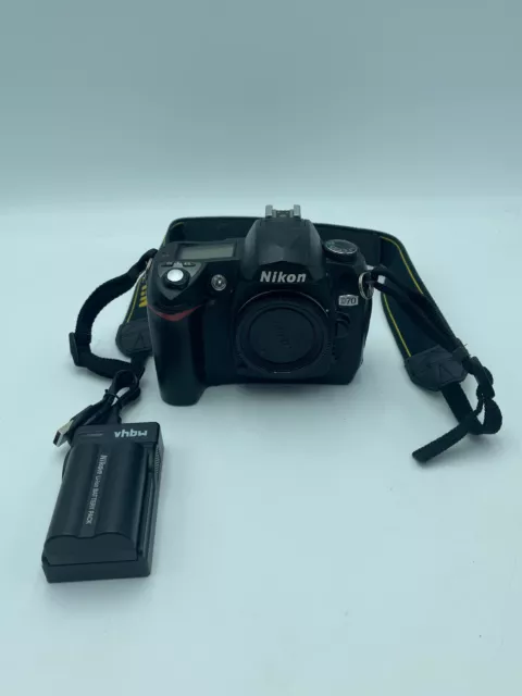 Nikon D70 6.1MP Digitalkamera Body Gehäuse Auslösungen/Shutter: 27825