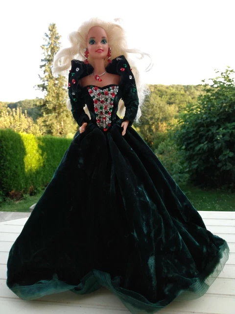 VINTAGE POUPÉE Barbie doll Holidays 1991 Holiday robe velours vert