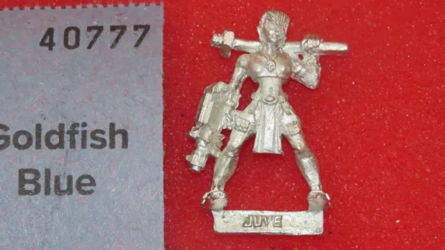 Necromunda Escher Juve with Autopistol & Club Games Workshop Metal 1995 New OOP