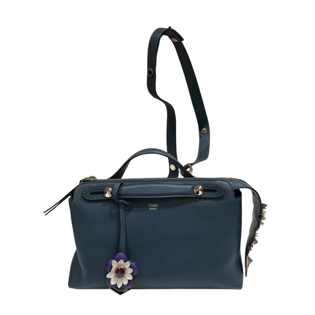 【フェンディ・FENDI】SHOULDER BAGS 楽天市場】FENDI フェンディ O Lock Zip Shoulder Bag