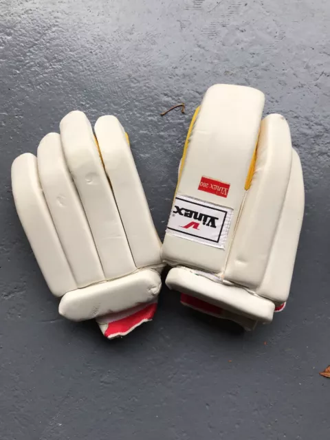 New Adult Cricket Batting Gloves - Vinex 200