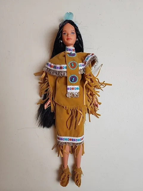 NATIVE AMERICAN BARBIE DOLLS OF THE WORLD FOURTH EDITION MATTEL 1997 Loose