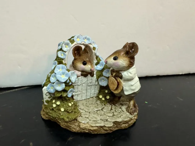 New Wee Forest Folk FS-03 Mousie Comes A-Calling - Blue Flowers 1990