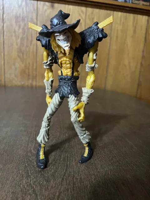 1997 Batman Legends of the Dark Knight Twister Strike Scarecrow figure DC Kenner