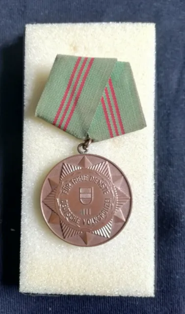 DDR:Medaille:Volkspolizei,Für treue Dienste,Bronze,Stufe III, 147#