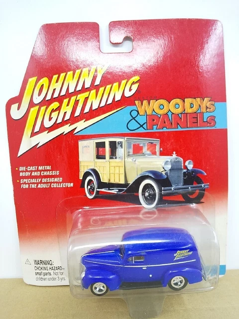 Modellino Johnny Lightning 1/64 – 1940 Ford Delivery Van Texaco Bianco, Edizione JLTX001