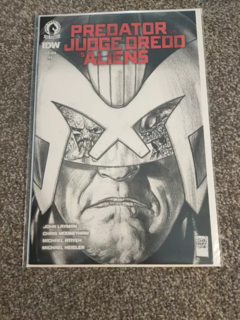 Judge Dredd Vs Predator Vs Aliens #1 Sketch Variant Cover