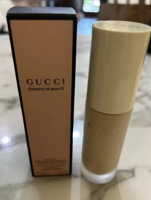 Gucci Natural Finish Foundation - 230W Fair Medium - 1 fl oz / 30 ml NIB