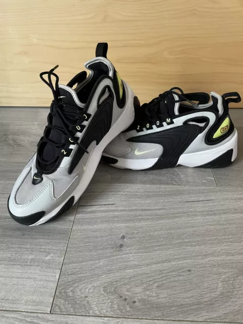 Nike trainers 2000 clearance