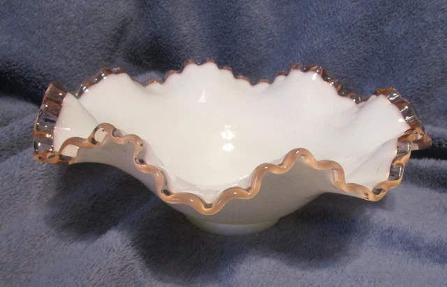 Tazón de colección Fenton cresta doble acanalada con melocotón/melón