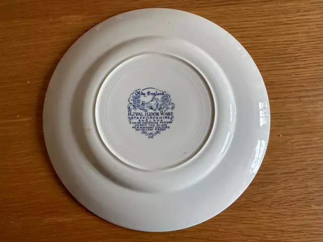 Royal Tudor Ware Olde England 10” Dinner Plate 2