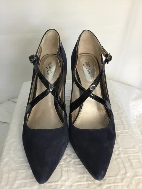 Alfani Step n Flex Women Indigo Blue Suede Patten Leather cross straps Size 6.5M