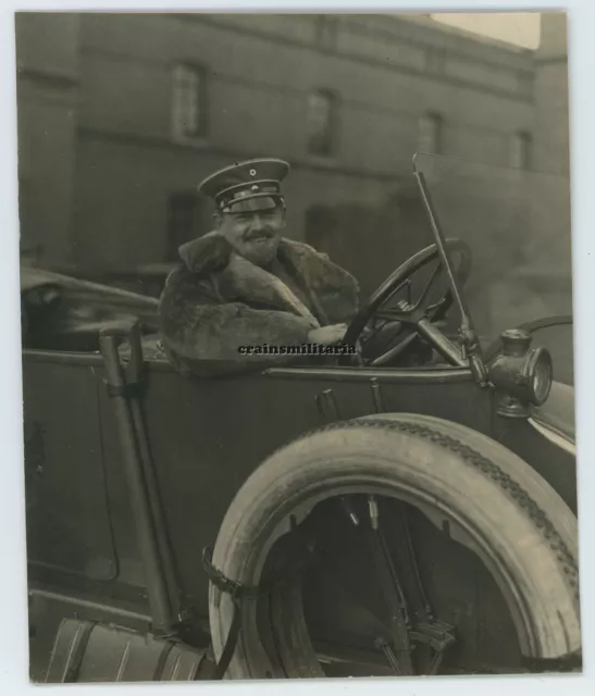Orig. Foto Offizier Langenscheidt (Verlag) mit Auto Pkw LODZ Polen Feldpost 1914