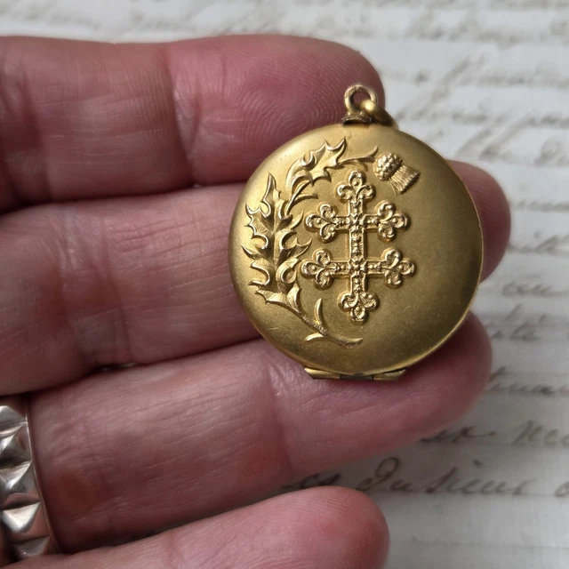 Pendentif Médaillon Ancien Photo - Chardon Doré - Style France Antique - Occasion Bon état
