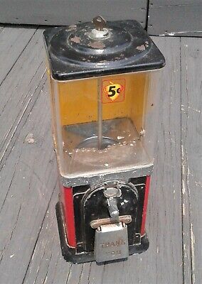 Vintage Victor Topper 5 Cent Gumball Vending Machine Dispenser w Working Key