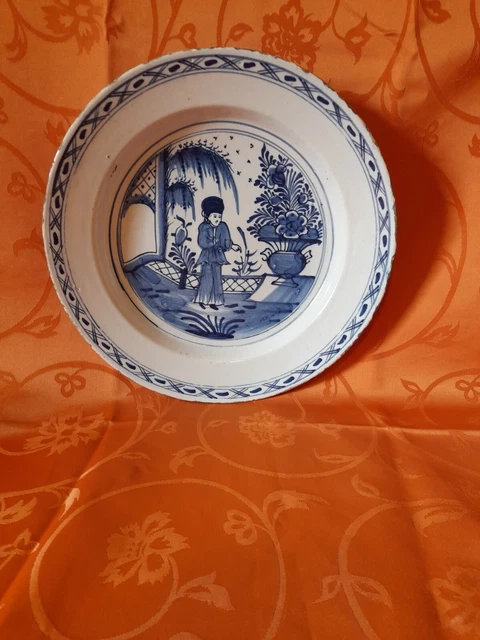 PLAT EN FAIENCE DE DELFT 18eme SIECLE décor compagnie des Indes DECOR CHINOIS