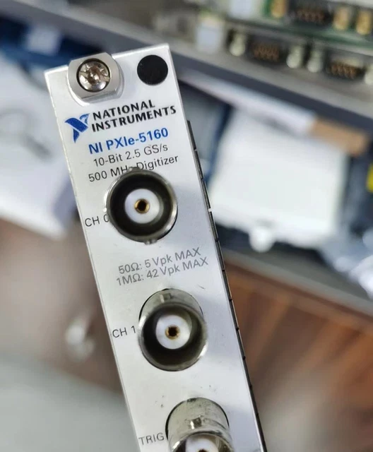 NI PXIe-5160, 782621-01 500 MHz, 2.5 GS/s,10-Bit PXI Oscilloscope