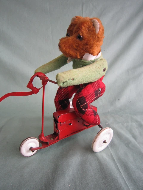 ANCIEN JOUET AUTOMATE Piggy Cook Made In Germany No Emaillee ANCIEN JOUET AUTOMATE Piggy Cook Made In Germany No Emaillee
