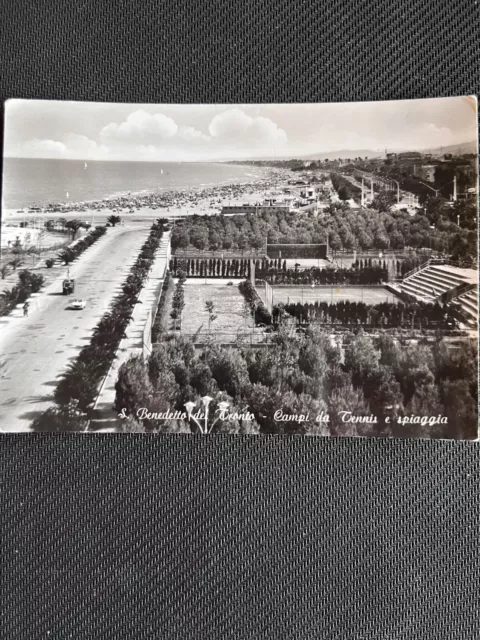 Cartolina  S.benedetto Del Tronto - Campi Da Tennis E Spiaggia - Viaggiata 1963