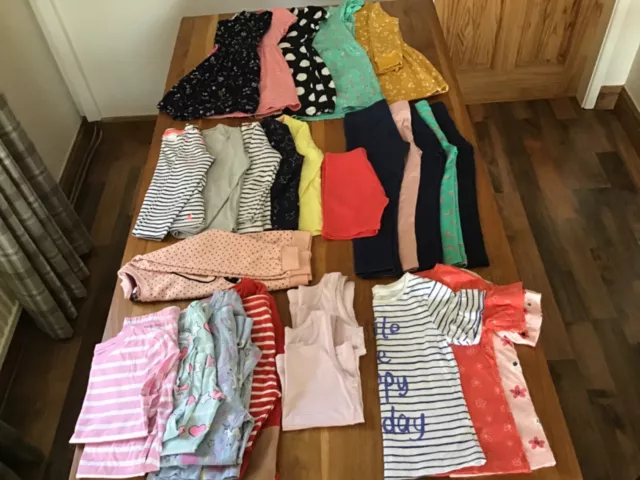 Large Mixed Bundle of Girls Clothes 26 Items - Age 4-5 years