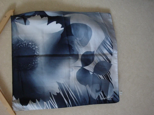 Foulard Carré Vintage Pier Olivier Motif Fleuri Bleu, Noir, Vert Kaki 84x87cm
