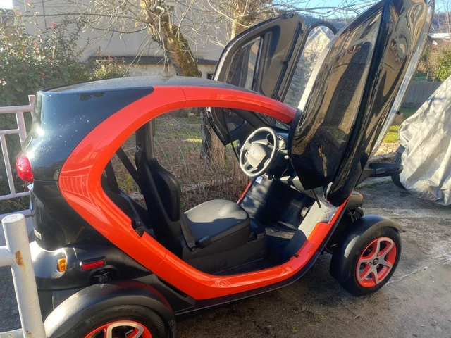 Voiture Sans Permis Renault Twizy 45 Livrable Tva Recuperable
