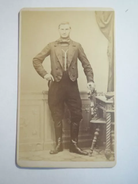 Arno Kröber aus Roda bei Altenburg (heute Stadtroda) als Mann - Portrait / CDV