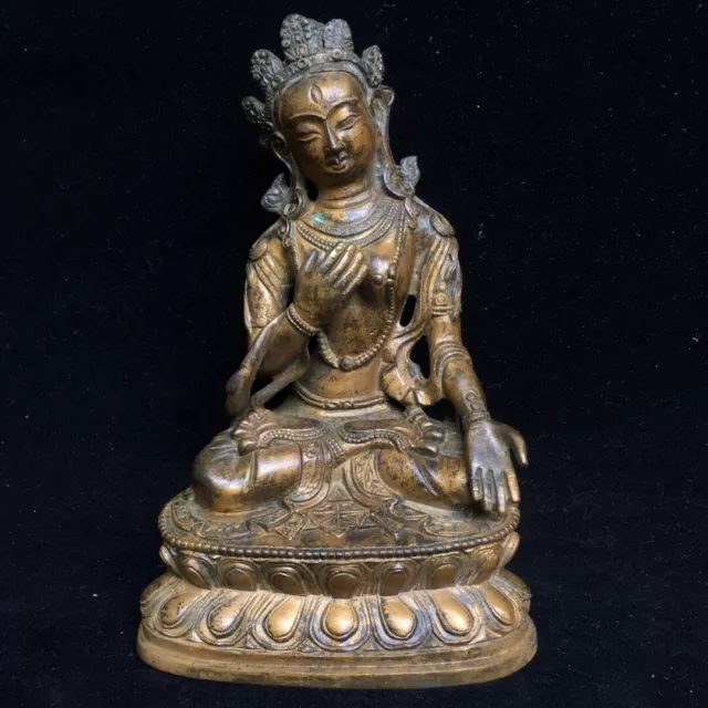 Chinese Exquisite Handmade Bronze gilt Guanyin statue