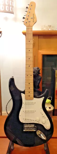 Guitarra eléctrica tipo Behringer Stratocaster