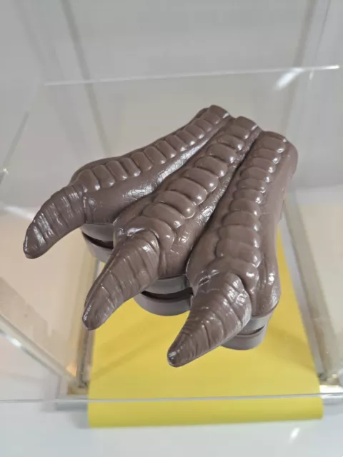 1998 MILTON BRADLEY GODZILLA 3-D BOARD GAME Replacement CLAW MOLD CASE pre-owned