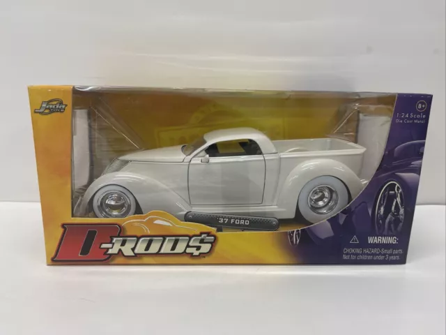 Jada D-Rods 1937 Ford Pearl White  1/24 Scale Die Cast Car 2