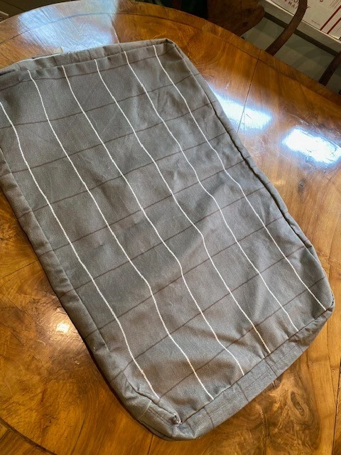 New Orvis ToughChew® Platform Dog Bed Cover only Medium  24" x 36"