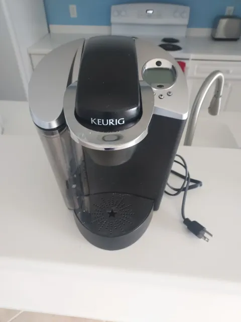 Keurig B60 Special Edition Single Cup Brewing System Coffee Maker/Black Silver