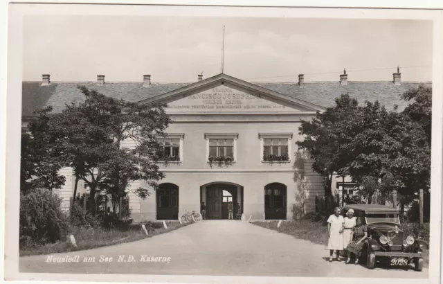 Alte Ak---Neusiedl Am See---Kaserne---Oldtimer