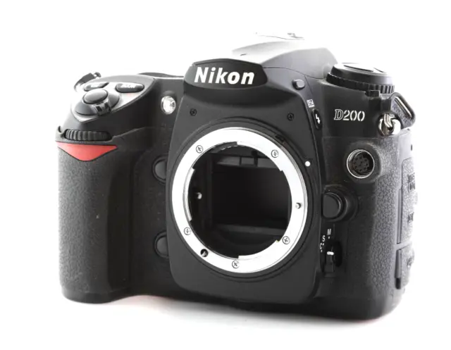 Nikon D200 10.2 MP Digital SLR Camera - Black (Body Only) AS-IS