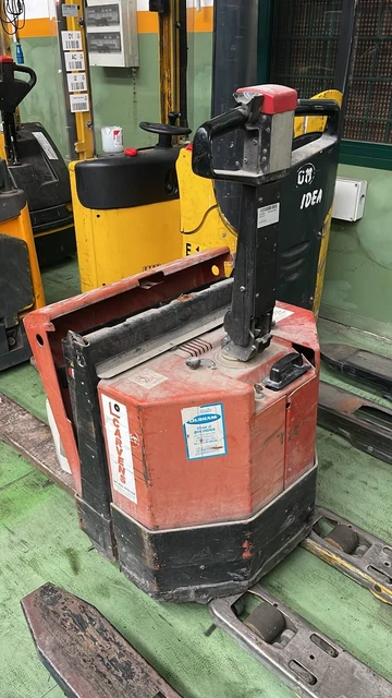 Transpallet elettrico doppia alzata porta pallet MITSUBISHI PBP20N2E