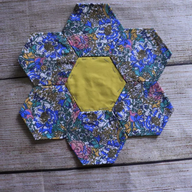 Hexagon Quilting 9" Block ~ blue 43 ~ Vintage Fabrics ~ Hand Pieced