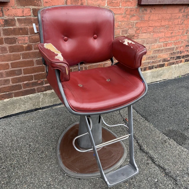 Vintage Belvedere Hydraulic Barber Salon Chair Stylist Man Cave Seating MCM 50s