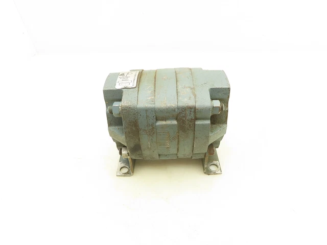 Delta Power Hydraulic P23 Geared Flow Divider 2-Section 21gpm 1500psi 3/4" Inlet
