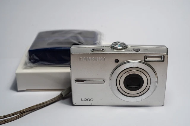 Appareil Photo Compact Numérique SAMSUNG L200 10MPix + BATTERIE/CHARGEUR/SANGLE