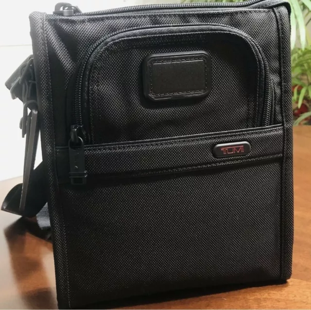 NWT TUMI Pocket Bag Small Crossbody Black