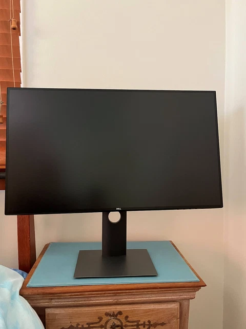 Dell ultrasharp U2719D 27inch Monitor QHD ips Excellent conditon  (original box)