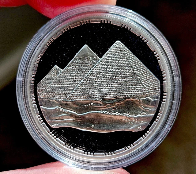 Giza Three Pyramids 1993 Egypt 5 Pounds Silver Proof Coin UNC Uncirculated