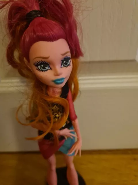 Monster High Scaremester Gigi Grant *Complete With Accessories* 3