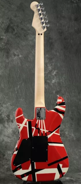 Serie EVH Rayas Rojo con Rayas Negras Edward Van Halen Modelo Firme 3