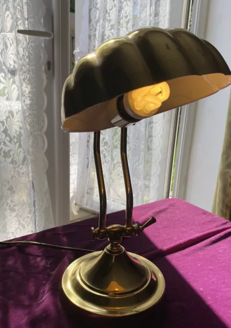 Unusual Stylish 1970s Vintage Brass Scalloped Desk Lamp Adjustable Rare Find