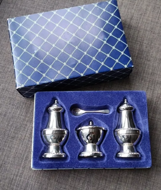 Vintage Ianthe Silver Plated Georgian Cruet Set- Lovely condition- Boxed