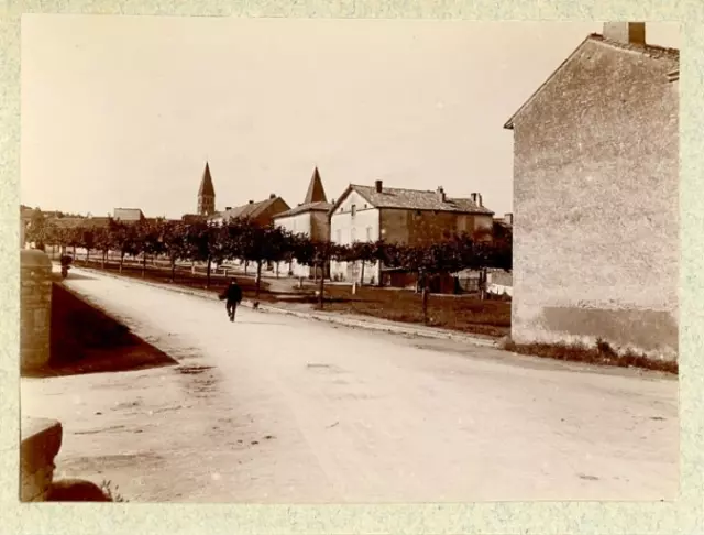 France, Tournus, Une rue de la ville  Vintage citrate print.  Tirage citrate