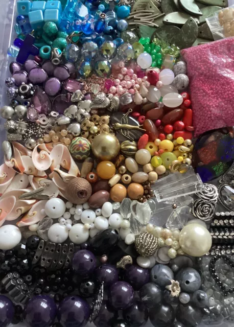 Job Lot Mixed Beads Over 1kg Inc Glass . New & Reclaimed . Jewellery Making .VGC