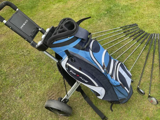 Blau-Weiße Golftasche/Golfbag/Trolleybag von ProAce mit Trolley und Haube